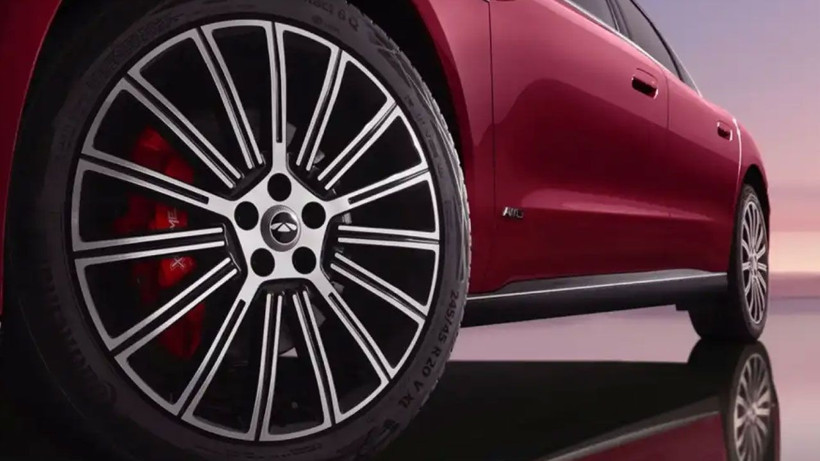 14,5 dakikada şarj oluyor! Menzili 2 bin kilometre - Chery'nin bu modelinin fiyatı daha olay - Resim: 2