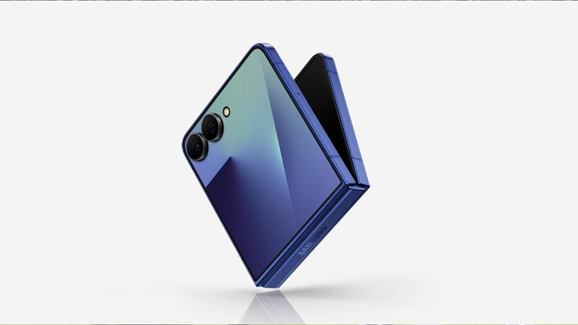 Samsung Galaxy Z Flip 7 geldi! Katlanabilir, şık ve akıllı! - Resim: 2
