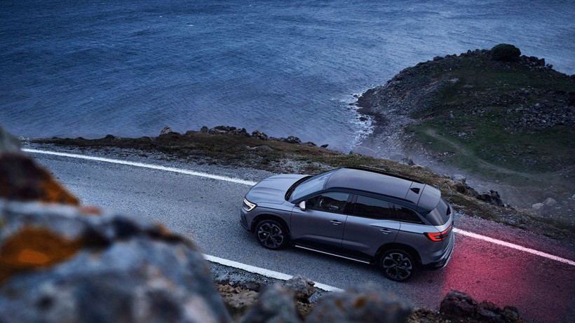 Ve Yeni Renault Austral Türkiye'de satışa çıktı; Fiyatını kimse böyle beklemiyordu - Resim: 1