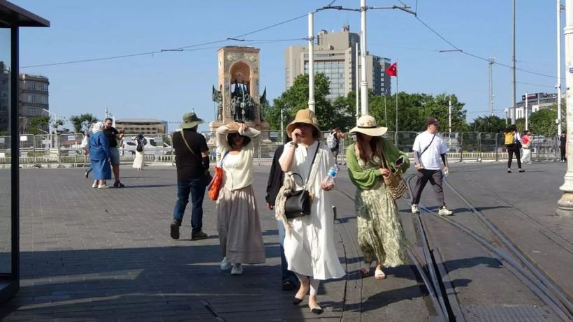 Fön makinesi gibi bir hava geliyor! İstanbul’da hissedilen 40 dereceyi bulacak - Resim: 2