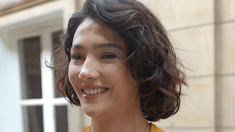 Aybüke Pusat’ın o görüntüleri ifşa oldu; Güzel oyuncu resmen geri döndü - Resim: 1