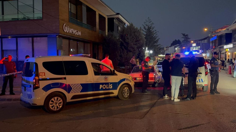 Tartıştıkları kişinin pompalı tüfekli saldırısına uğradılar - Resim: 1
