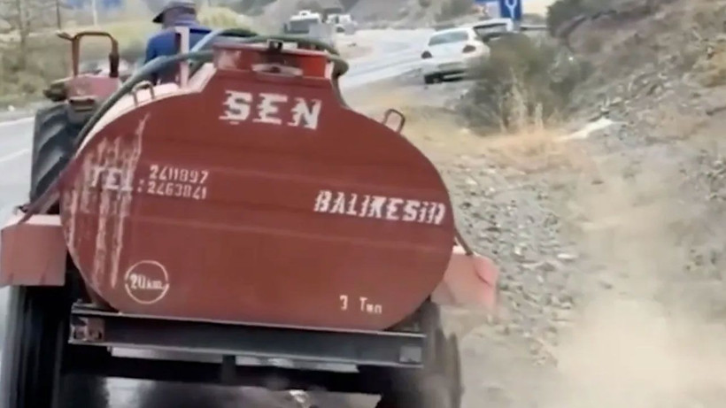 Bursa'da traktörün patlak lastiğiyle, yangın mücadelesi - Resim: 4