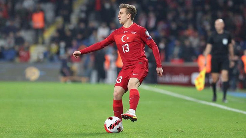Milli futbolcu resmen geri dönüyor! Forma numarası da alındı - Resim: 4
