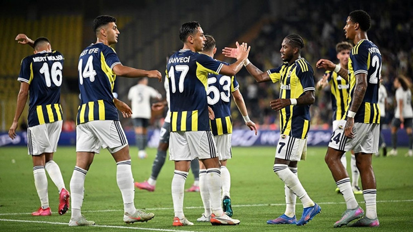 Fenerbahçe'de 10 isim kadroda yok! Şampiyonlar Ligi kadrosu açıklandı - Resim: 2