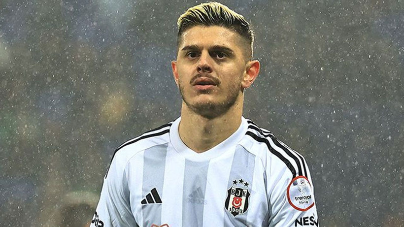 Beşiktaş’ın yıldız ismi takımdan ayrıldı; Sözleşmesinin bitmesini iki yıl vardı - Resim: 3