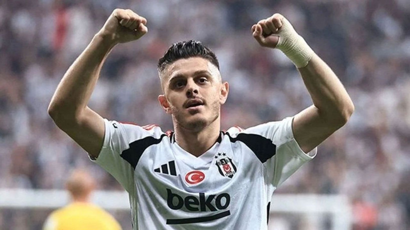 Beşiktaş’ın yıldız ismi takımdan ayrıldı; Sözleşmesinin bitmesini iki yıl vardı - Resim: 4