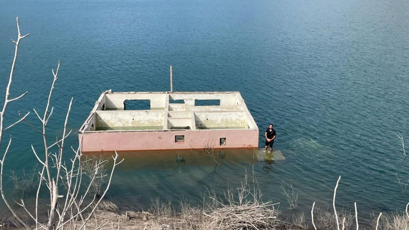 Yusufeli'de baraj sularına gömülen anıları için daldı - Resim: 4