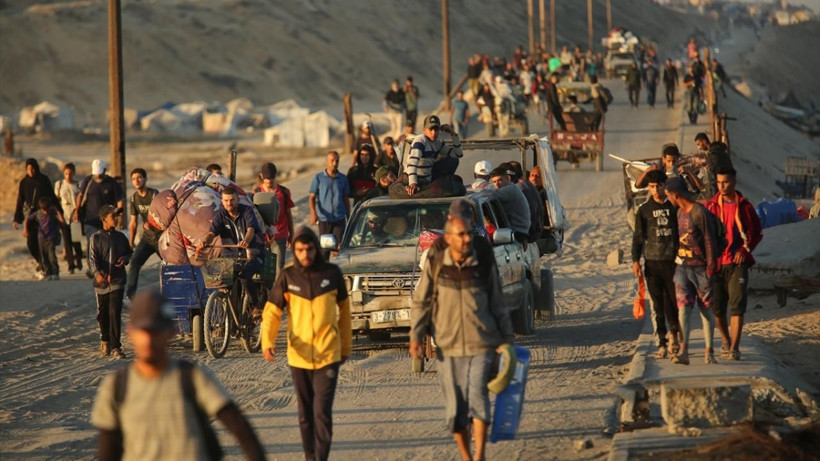 Ateşkes sonrası Gazze’de hareketlilik: Yeniden inşa için umut: Filistinlilerin kuzeye dönüşü sürüyor - Resim: 1