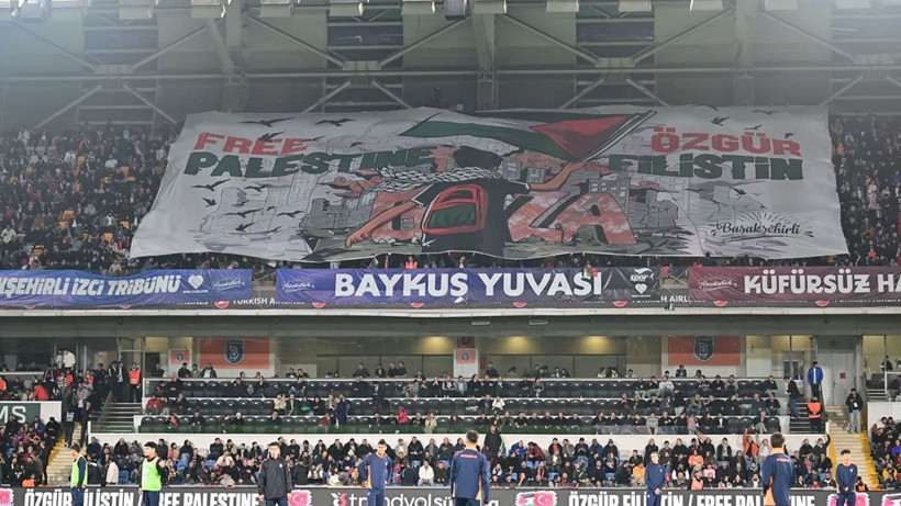 Başakşehir taraftarından Filistin'e destek - Resim: 1