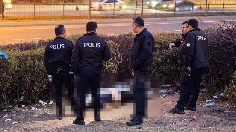 Bursa'da kavşakta erkek cesedi bulundu - Resim: 1