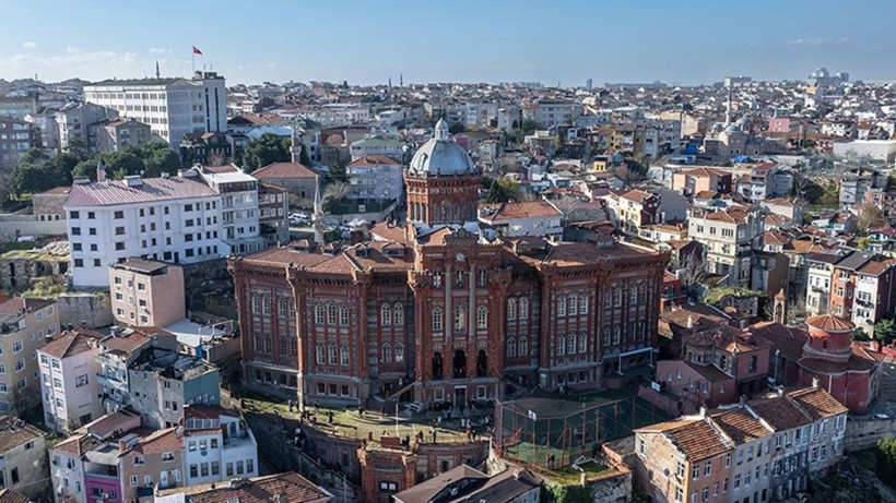 Tam 571 yıllık tarihi okul boşaltılıyor! Fatih Sultan Mehmed’in fermanıyla kuruldu - Resim: 1