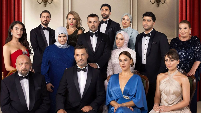 Kızılcık Şerbeti dizisinde bir dönem daha bitti! Kadro tamamen dağıldı - Resim: 1