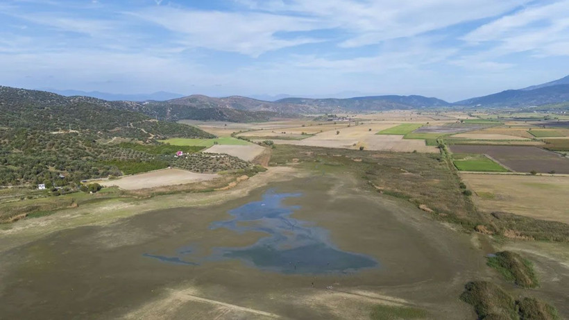 Belevi Gölü’nde kuraklık alarmı - Resim: 2