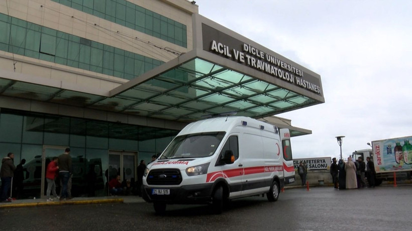 Diyarbakır’da inşaatın 4’üncü katından düşen işçi öldü - Resim: 1