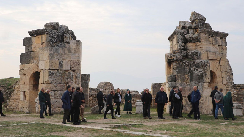 Vatikan heyeti, Papa’nın ziyareti öncesi Denizli'ye geldi - Resim: 2