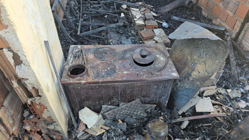 Bursa’daki yangında bir ev küle döndü, bir evde hasar oluştu - Resim: 4