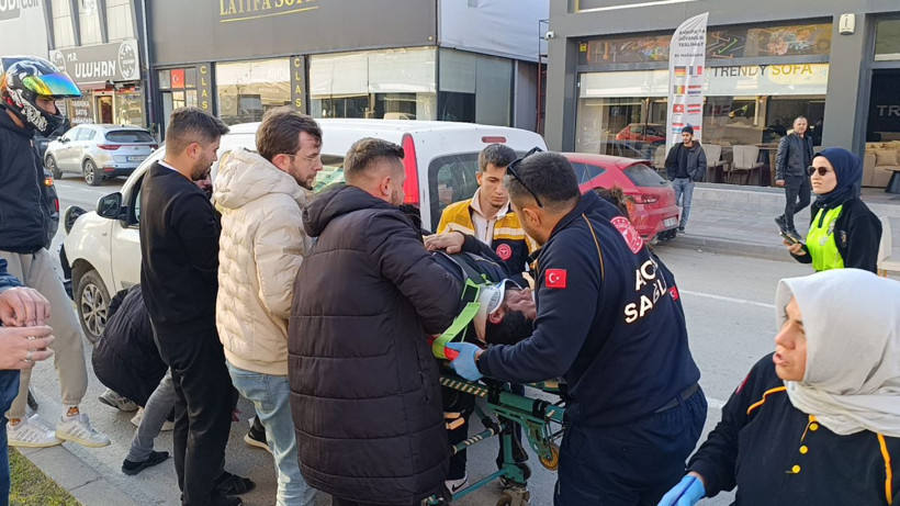 Cipe çarpan hafif ticari aracın sürücüsü yaralandı - Resim: 3