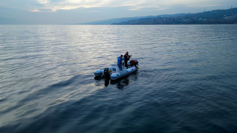 Halk günlerdir göldeki bu görüntüyü konuşuyordu! Nedeni belli oldu - Resim: 3