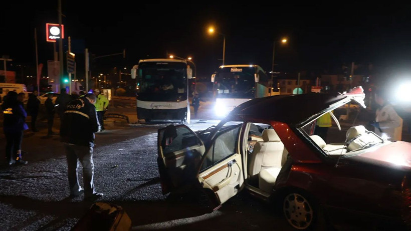 Nevşehir’de turistleri taşıyan otobüs kaza yaptı: 2 kişi hayatını kaybetti - Resim: 2