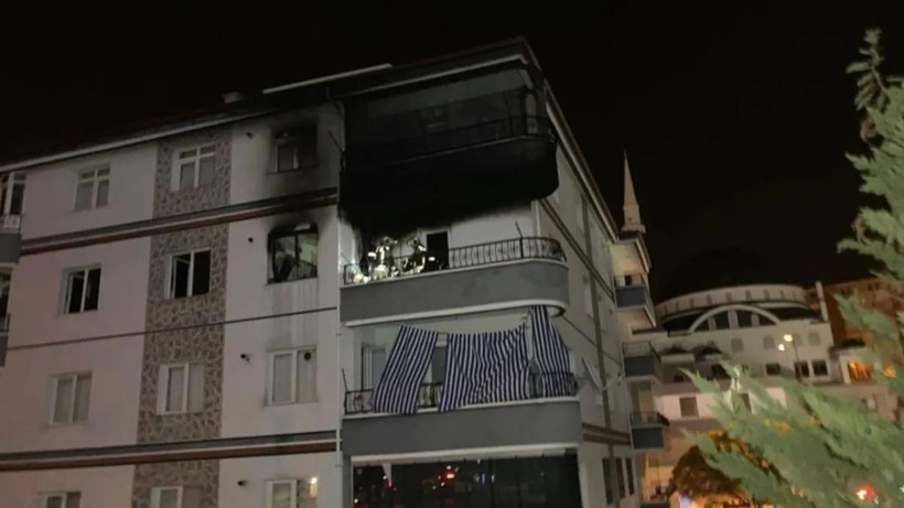 Ankara Mamak’ta patlama: 4 katlı bina tahliye edildi, 1 yaralı - Resim: 1