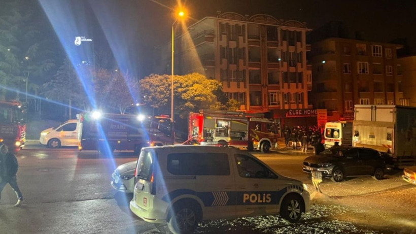 Ankara Mamak’ta patlama: 4 katlı bina tahliye edildi, 1 yaralı - Resim: 4