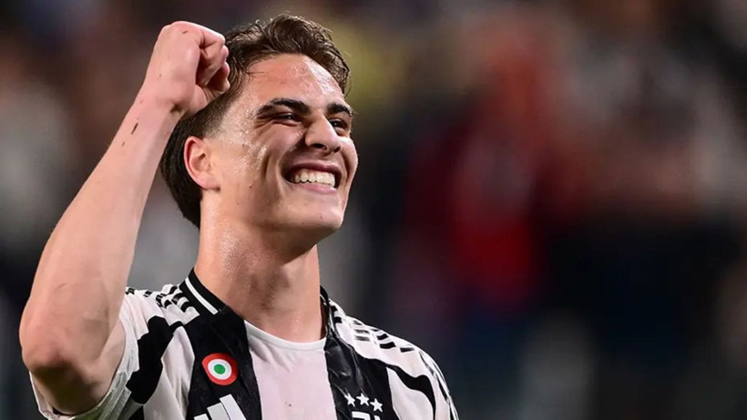 Şampiyonlar Ligi'nde Kenan Yıldız fırtınası, sadece 45 dakikada geceye damga vurdu: UEFA maç biter bitmez duyurdu - Resim: 1