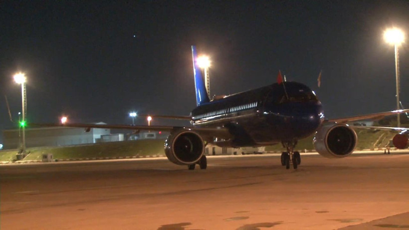 Papa’nın uçağı için teknisyen geldi; yazılım yüklemesi yapılacak - Resim: 3