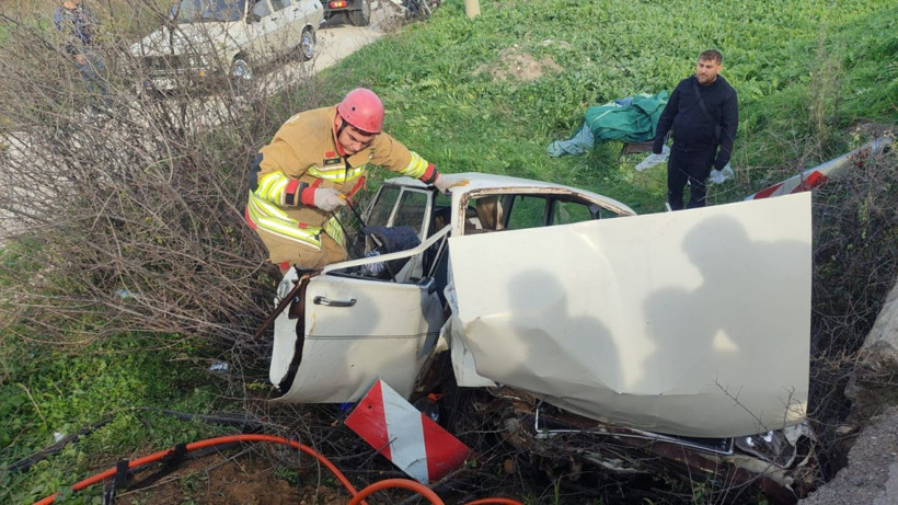 Kırkağaç’ta otomobil şarampole devrildi; 2 yaralı - Resim: 3