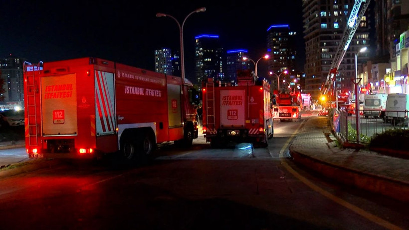 Başakşehir'de restoranda çıkan yangın söndürüldü - Resim: 3