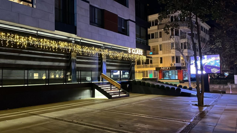 Kadıköy’de lüks oto galerisi boşaltıldı: 11 milyar TL’lik vurgun iddiası - Resim: 3