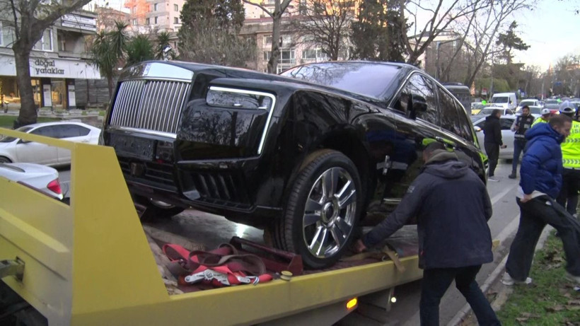 Kadıköy’de vurgun iddiasıyla gündeme gelen galeriye operasyon - Resim: 4