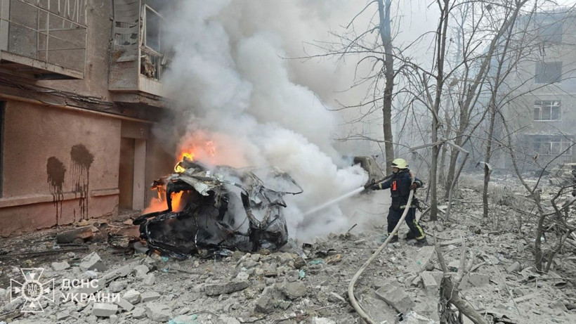 Rusya, Harkov'da 5 katlı binayı vurdu: Onlarca yaralı var - Resim: 4