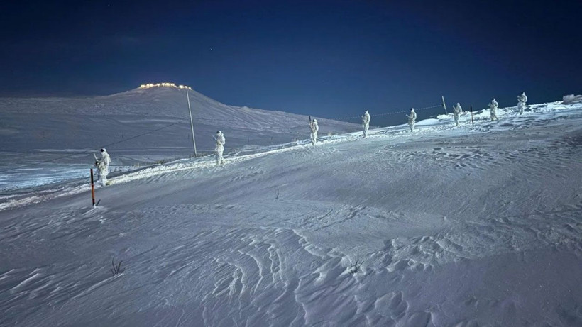Mehmetçik kar altında hudut güvenliği için görevde - Resim: 3
