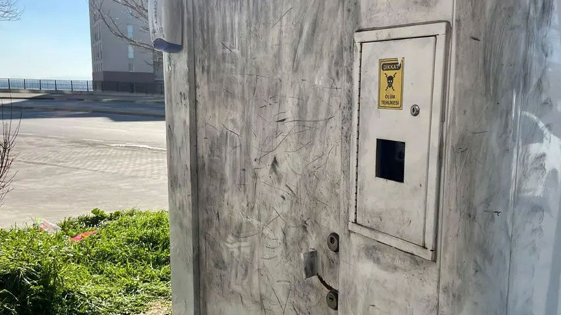 İzmir'de banka aracını soydular! Güvenlikleri kelepçeleyip 30 torba para çaldılar - Resim: 4