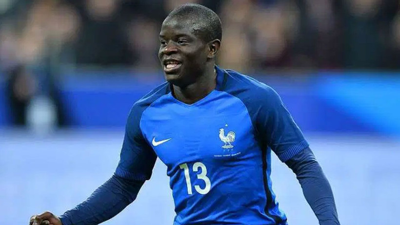 Fenerbahçe dünyaca ünlü yıldızı bitirdi! Çöp toplayıcılıktan zirveye çıktı - Resim: 1