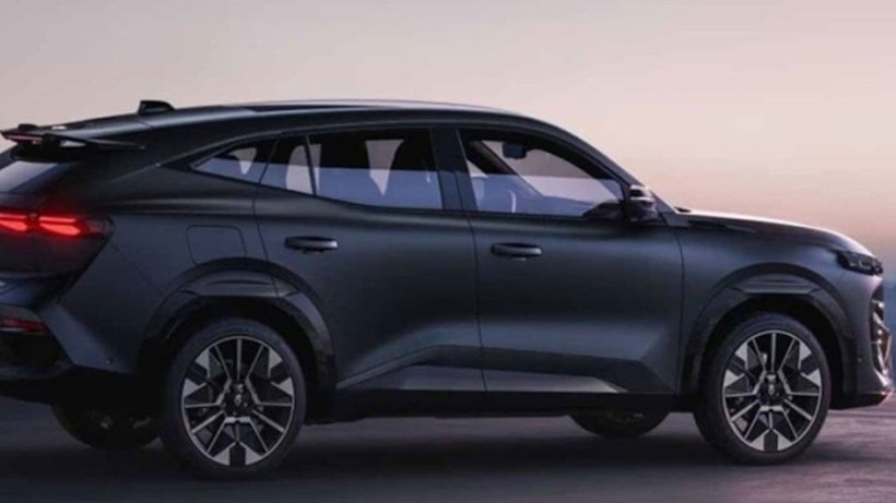 Renault üst segment SUV modelini tanıttı; Fiyatı merak ediliyordu - Resim: 3