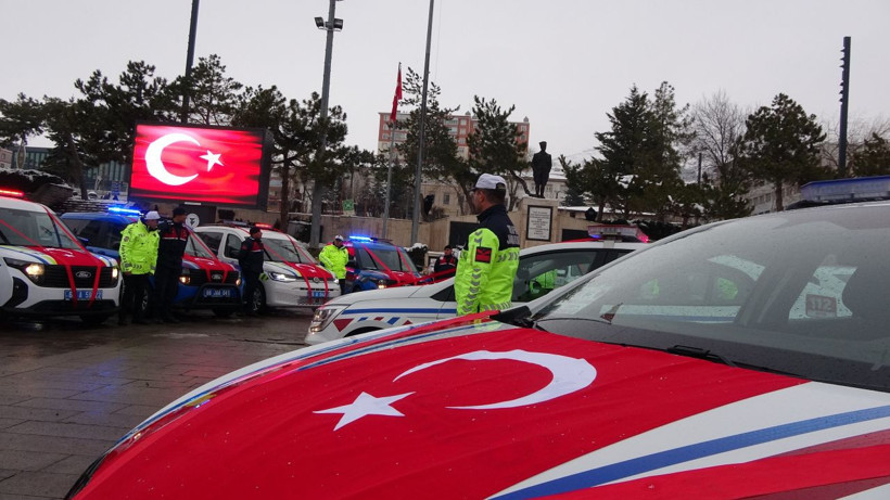 Yozgat'ta emniyet ve jandarmaya 54 yeni araç - Resim: 1