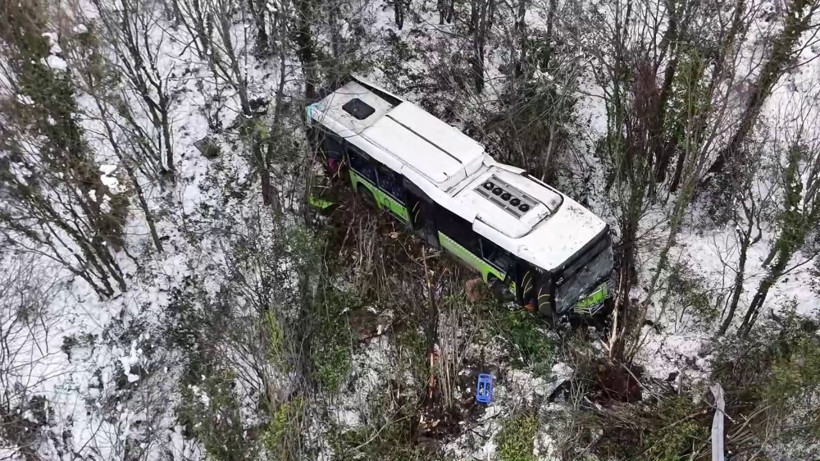 Kartepe'de otobüsün şarampole uçtuğu kazada yaralı sayısı 39'a yükseldi - Resim: 1