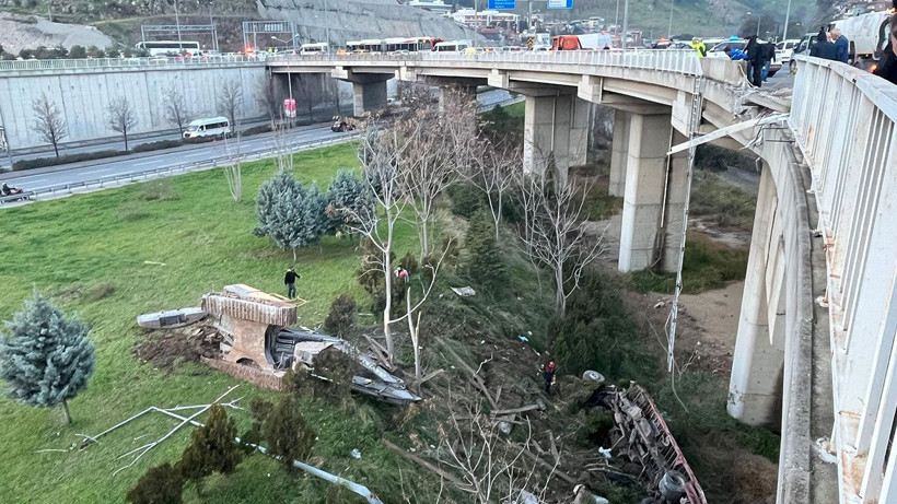 İzmir'deki feci kazanın görüntüleri ortaya çıktı - Resim: 1