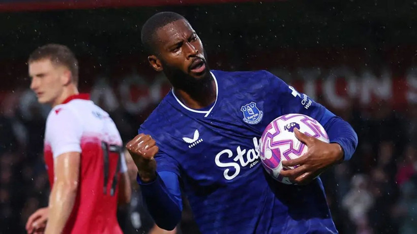 Fenerbahçe masadan kalktı, transfer iptal: Büyük ses getiren isimden vazgeçildi - Resim: 1