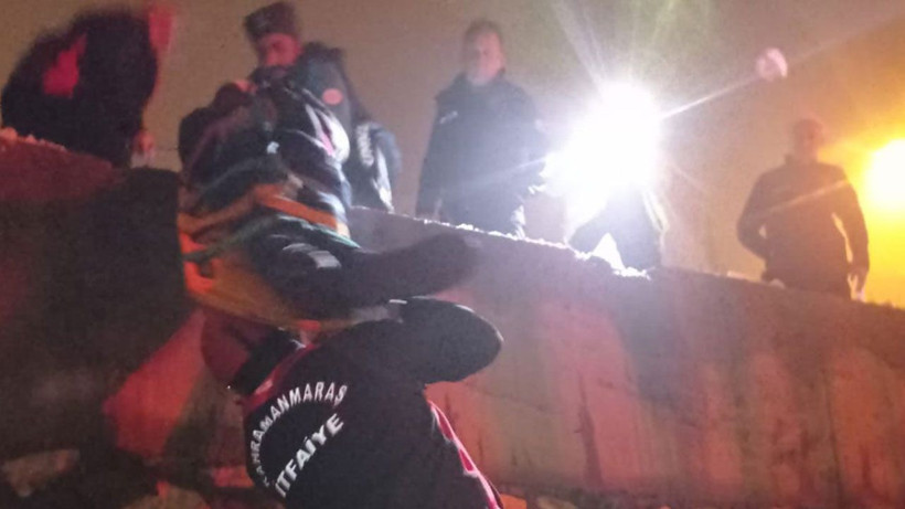 Kahramanmaraş’ta otomobil köprüden uçtu! 1’i ağır 4 kişi yaralandı - Resim: 2