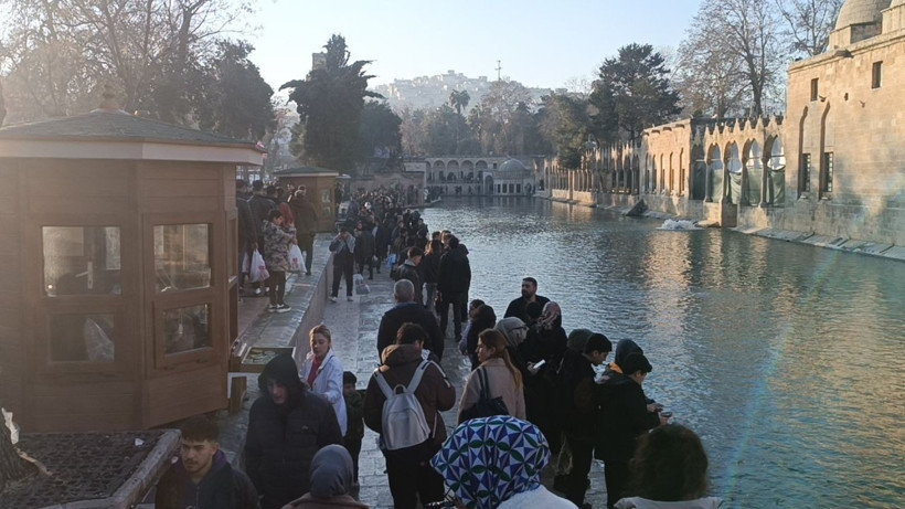 Güneşi gören soluğu Balıklıgöl’de aldı - Resim: 3