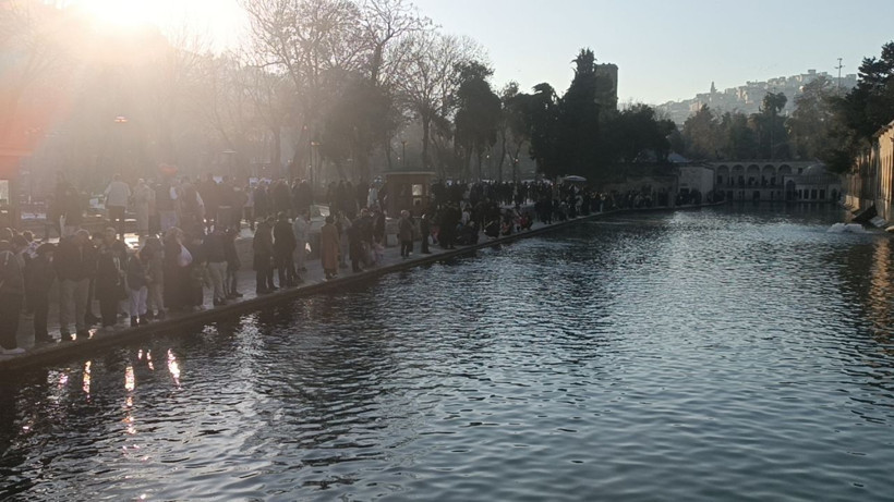 Güneşi gören soluğu Balıklıgöl’de aldı - Resim: 2