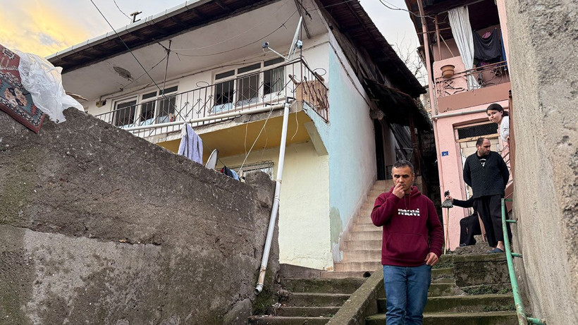 Fayanslar kabarınca AFAD ve polis harekete geçti! Ev tedbiren tahliye edildi - Resim: 1
