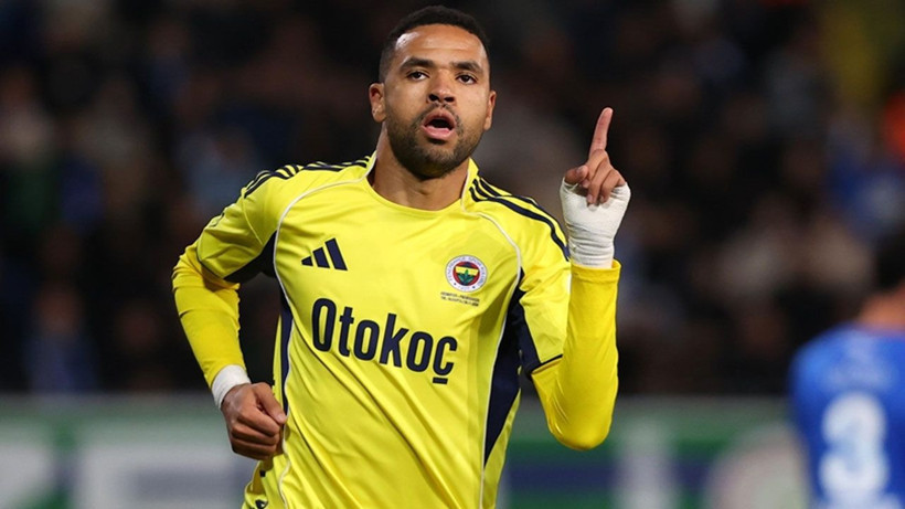 Fenerbahçe'de bir dönem daha sona erdi! En-Nesyri takım arkadaşları ile tek tek vedalaştı - Resim: 3