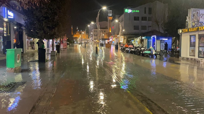 Bolu’da sağanak yağış etkili oluyor - Resim: 1