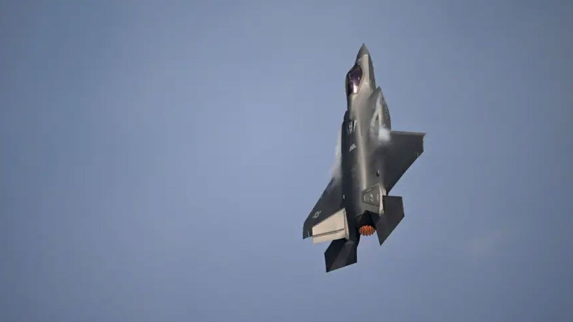 Hollandalı savunma bakanı: "F-35'leri iPhone gibi hackleyebilirsiniz" - Resim: 1