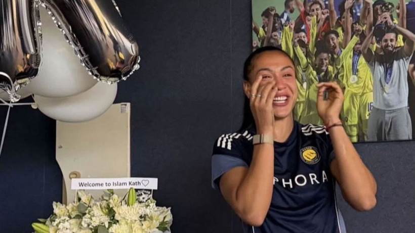 Brezilyalı kadın futbolcu Müslüman oldu - Resim: 2