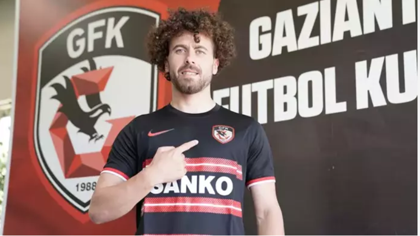 Süper Lig'de biten tüm transferler listesi; İşte yaz transfer dönemine damga vuran isimler - Fotoğraf: 62
